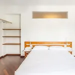 - Charming Flat With Garden شقة *