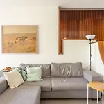 - Charming Flat With Garden شقة