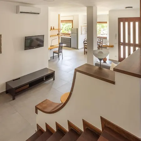 شقة - Charming Flat With Garden