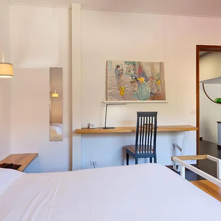 - Charming Flat With Garden شقة *
