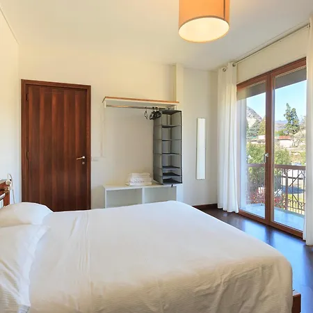 - Charming Flat With Garden Apartamento *