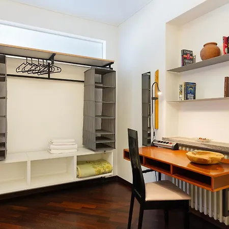 - Charming Flat With Garden * 巴韦诺