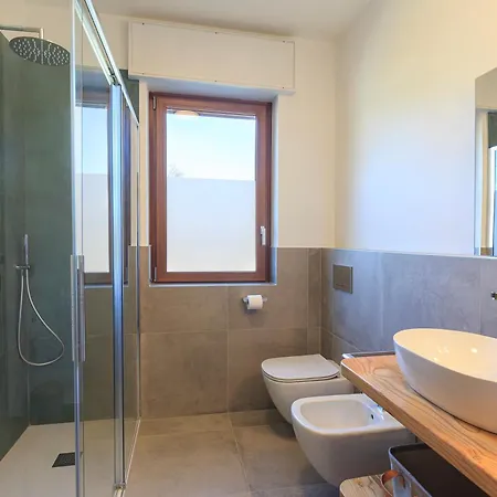 - Charming Flat With Garden 公寓 *