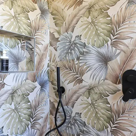 - Charming Flat With Garden 巴韦诺